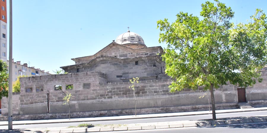Surp Krikor Lusavoriç Ermeni Kilisesi / Kirche Gregor des Erleuchters mit Schule Sarkis Gümüşyan Okulu, Kayseri