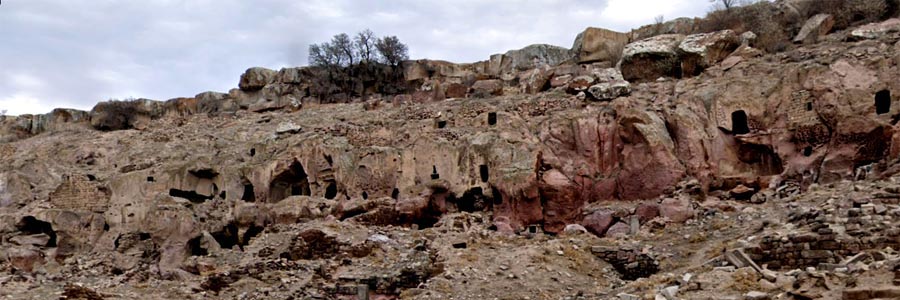 Kaya Mağaraları, Turan