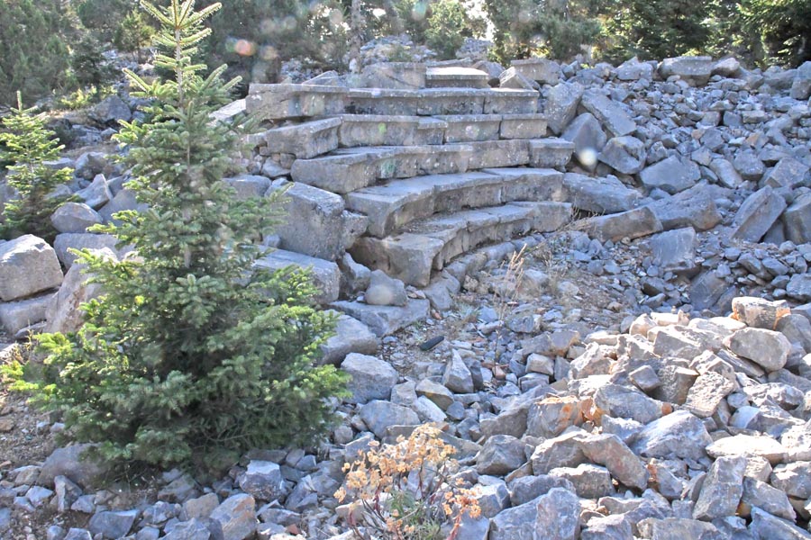 Astra Antik Tiyatro, Yalınçevre