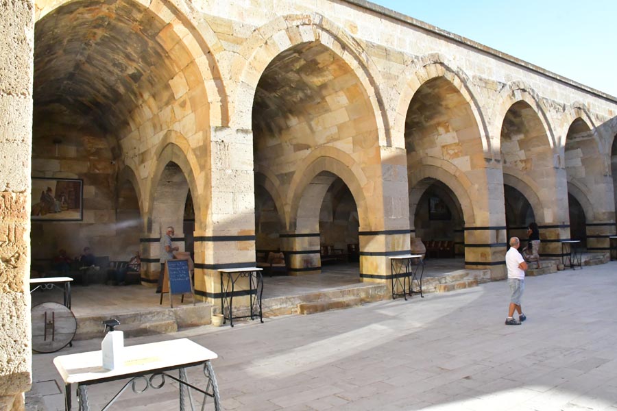 Sarıhan / Saruhan Kervansarayı / Kültür ve Kongre Merkezi, Aktepe