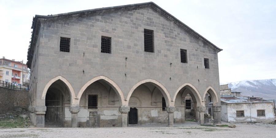 Karamanlı Rum Kilisesi / Ermeni Kilisesi, Bor