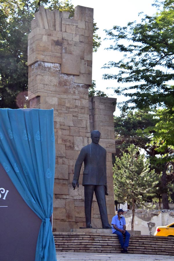 Mustafa Kemal Atatürk Monument, Sivas