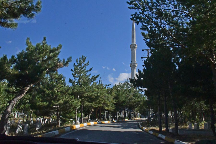 Şeyh Osman Nuri Ölmeztoprak Bağdadı Türbesi, Yozgat